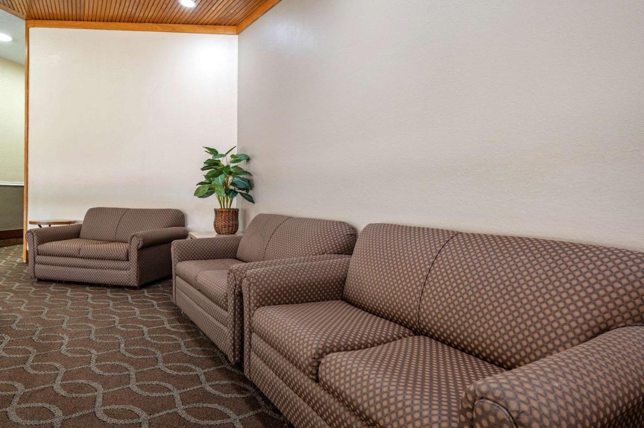 Econo Lodge Lafayette Εξωτερικό φωτογραφία